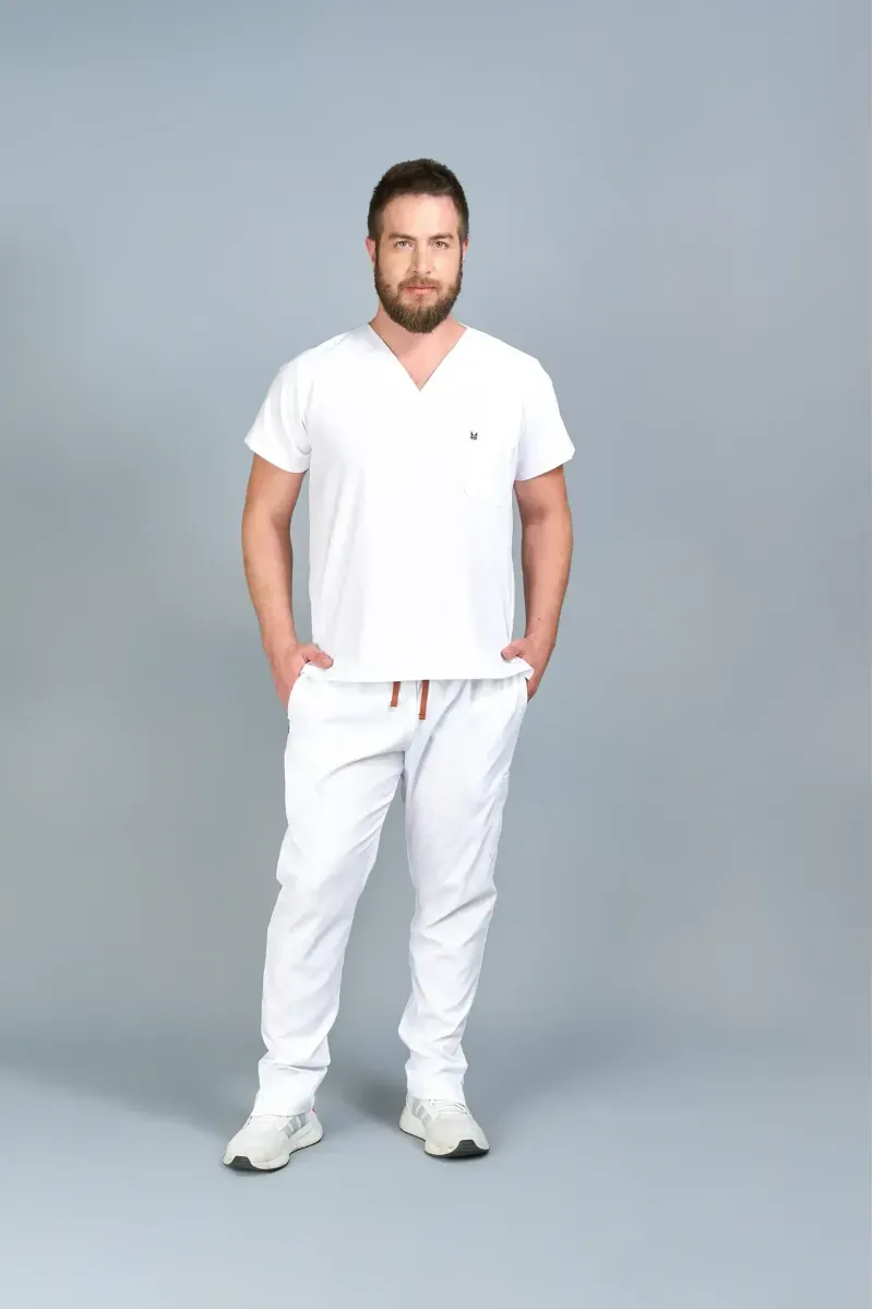 UNIFORME-ATHLETIC-PARA-HOMBRE-WHITE-3-scaled.webp