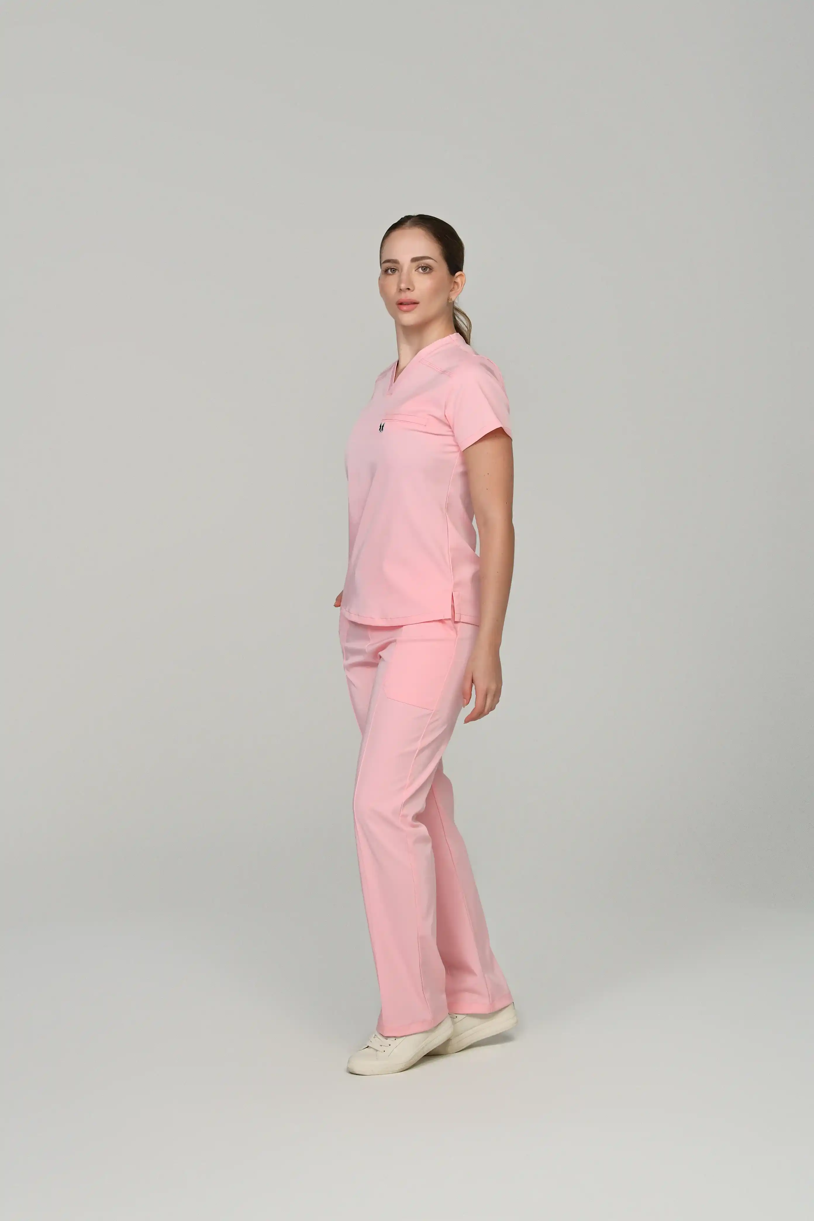 Uniforme Mujer Rosado Fixer