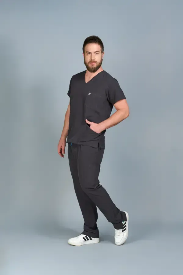 UNIFORME-FASTER-PARA-HOMBRE-GRIS-RATON-1-600x900.webp