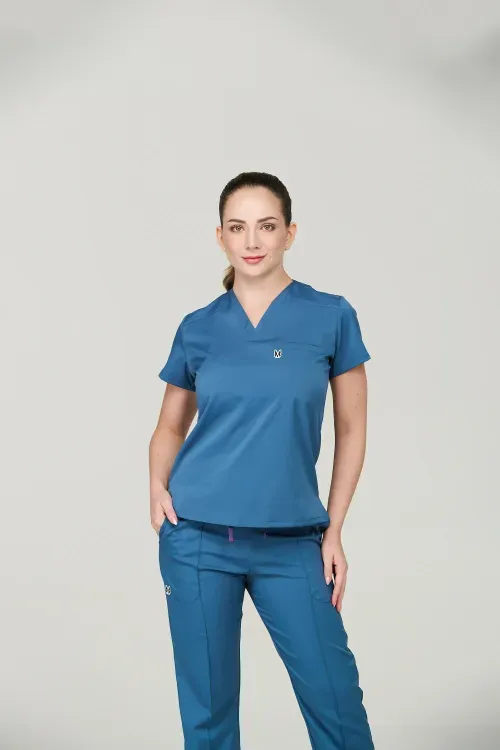Uniforme Mujer Azul Steel Fixer