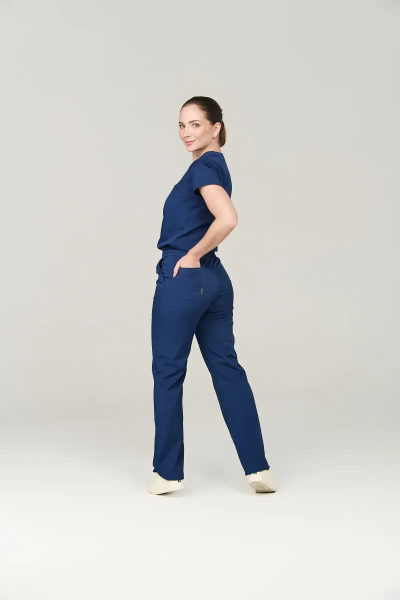 Uniforme-Mujer-Azul-Dia-Fixer-1.webp