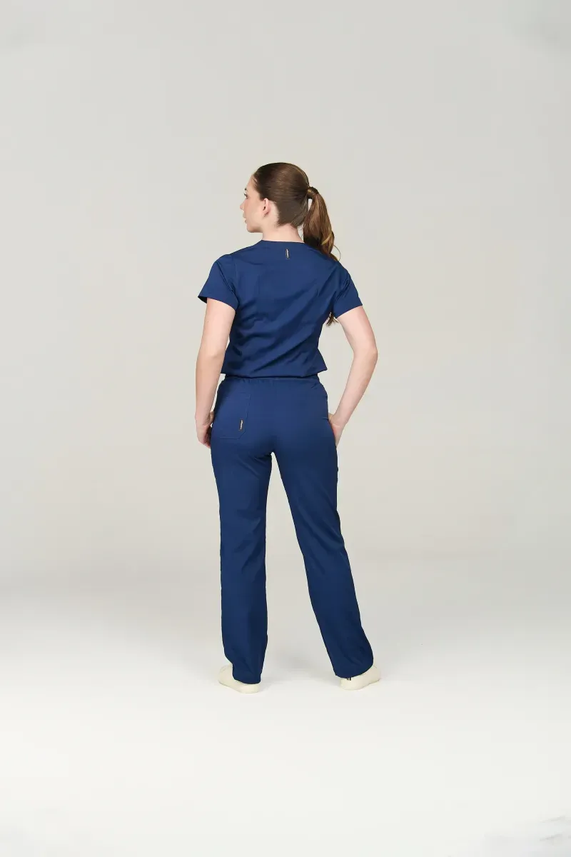 Uniforme-Mujer-Azul-Dia-Fixer-3.webp