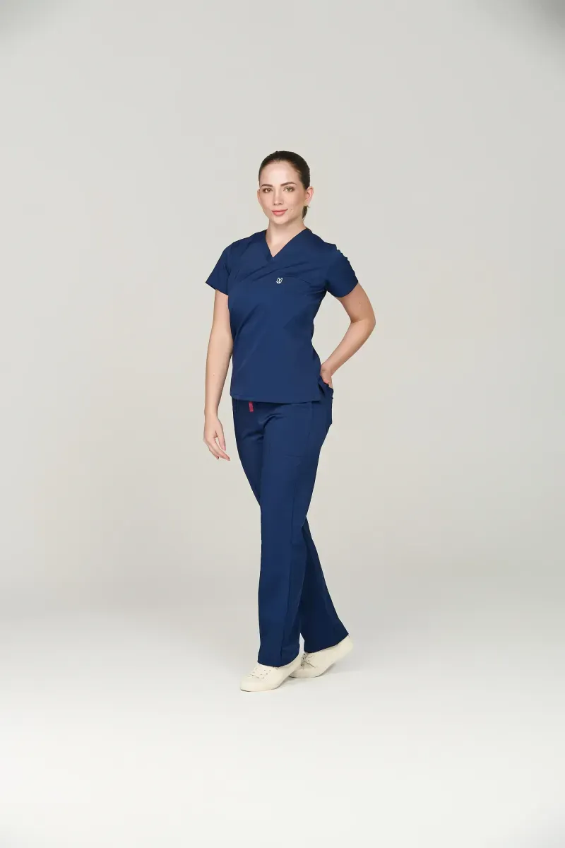 Uniforme-Mujer-Azul-Dia-Fixer-6.webp