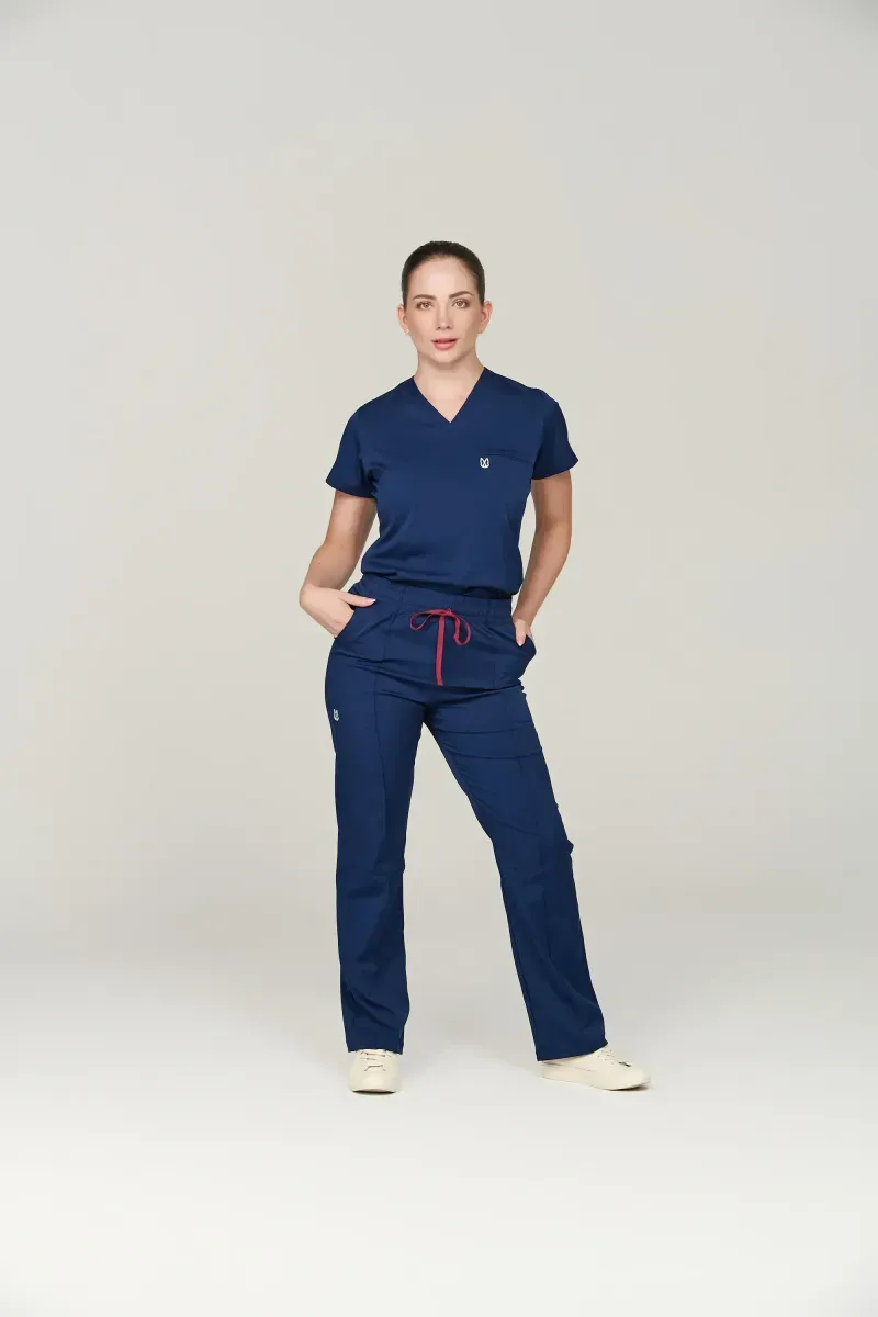 Uniforme-Mujer-Azul-Dia-Fixer-5.webp