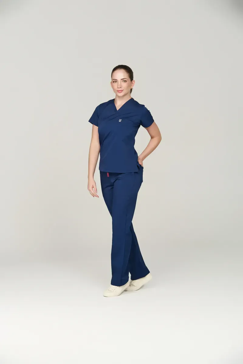 Uniforme-Mujer-Azul-Dia-Fixer-6.webp