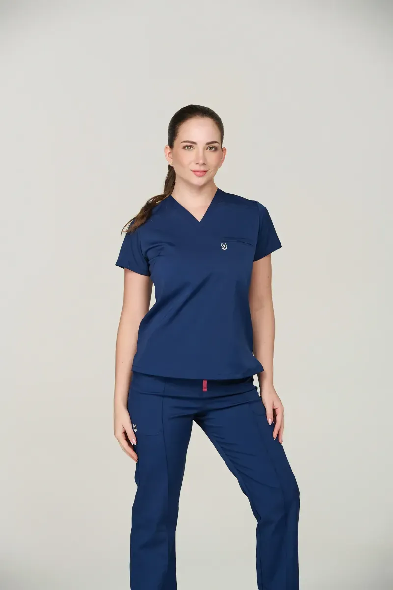 Uniforme-Mujer-Azul-Dia-Fixer-7.webp